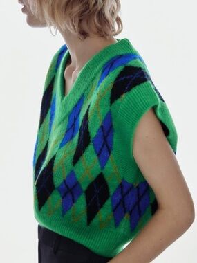 ZARA Green Argyle V-Neck Knit Vest with Blue and Black Diamonds